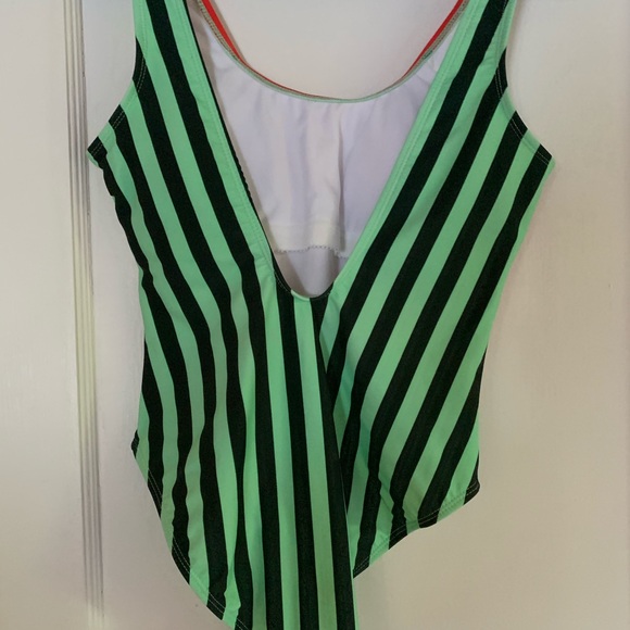 Swimsuit - Picture 2 of 3